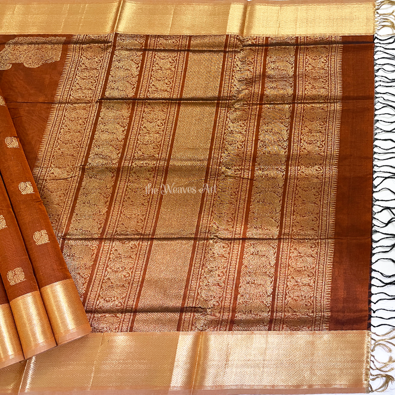 Kanchi Silk Cotton with Zari Pallu and Corner Buttas