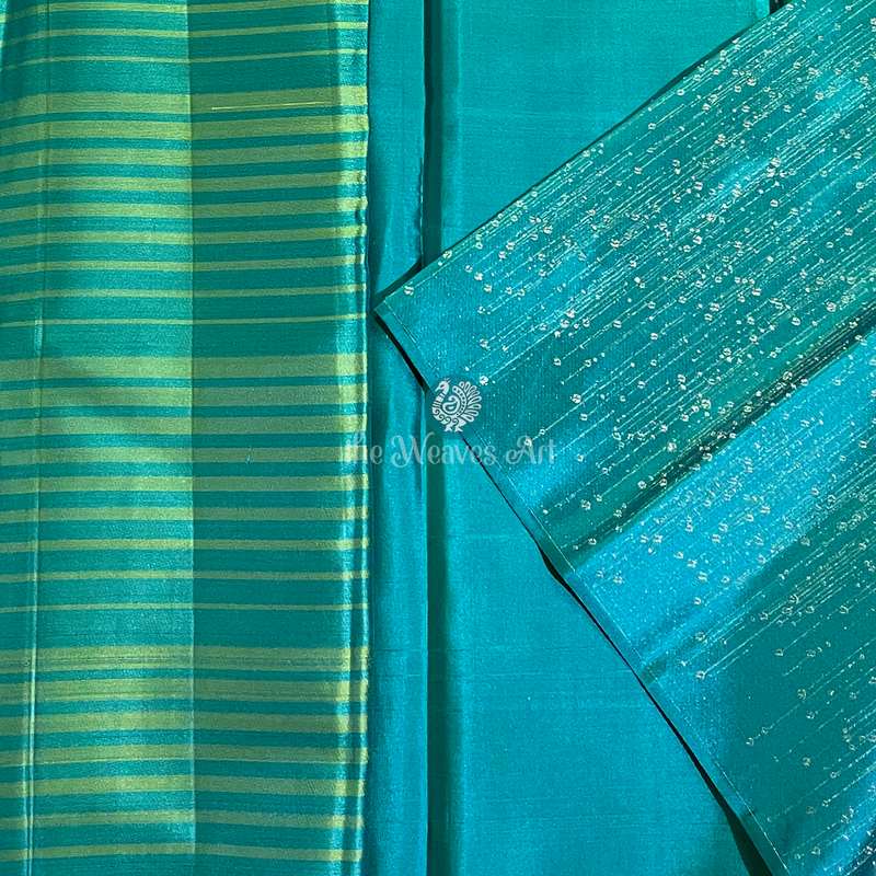 Kanchipuram Silk Saree with 2 Blouse Pieces