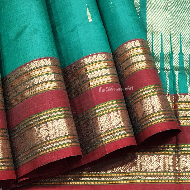 Thilagam Buttas Kanchipuram sarees